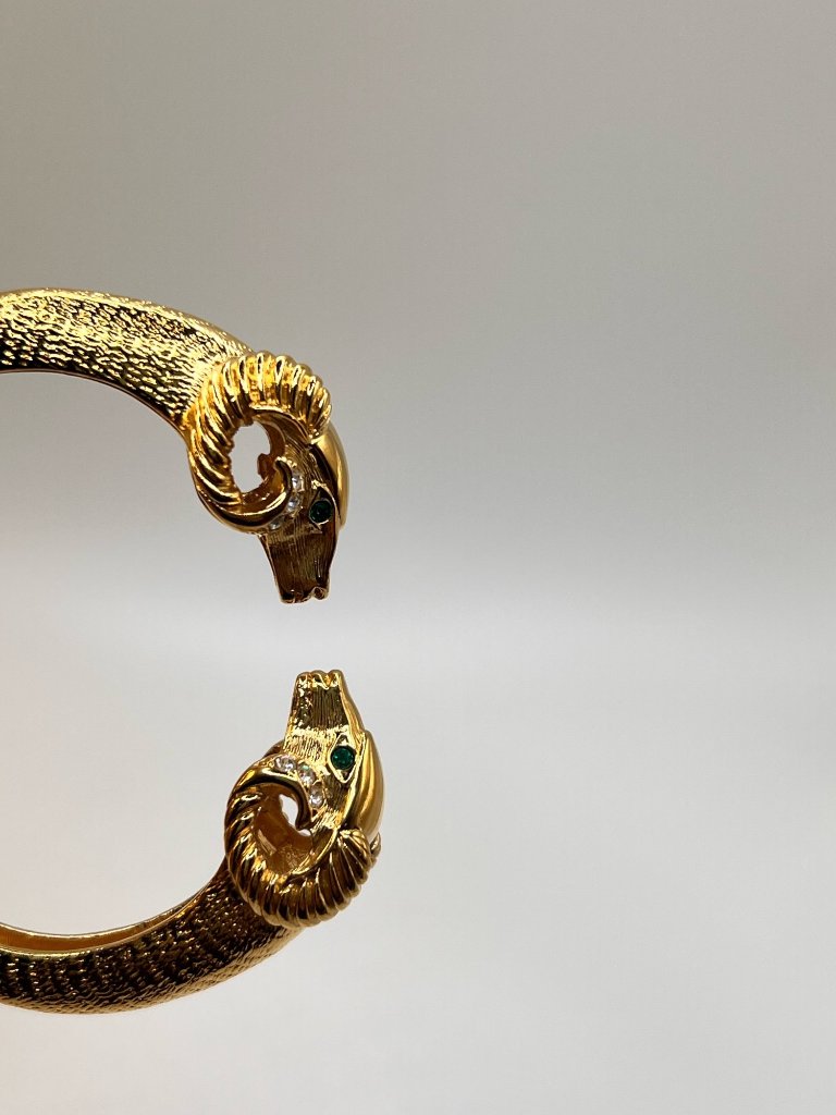 Vtg Kjl Kenneth J Lane For Avon Ram's Head Rhinestone Bracelet Gold Tone — image 6 of 7
